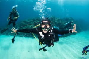 20 year anniversary female owned roatan dive shop