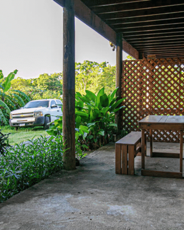 Roatan-Dive-Packages-Casa-Chantique.png