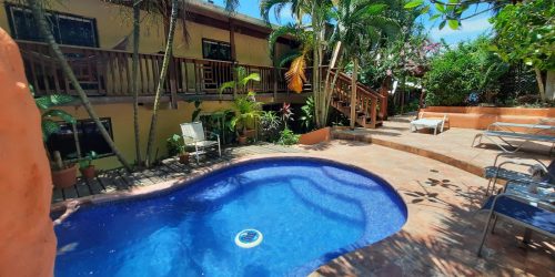 roatan hostel dive and stay 3